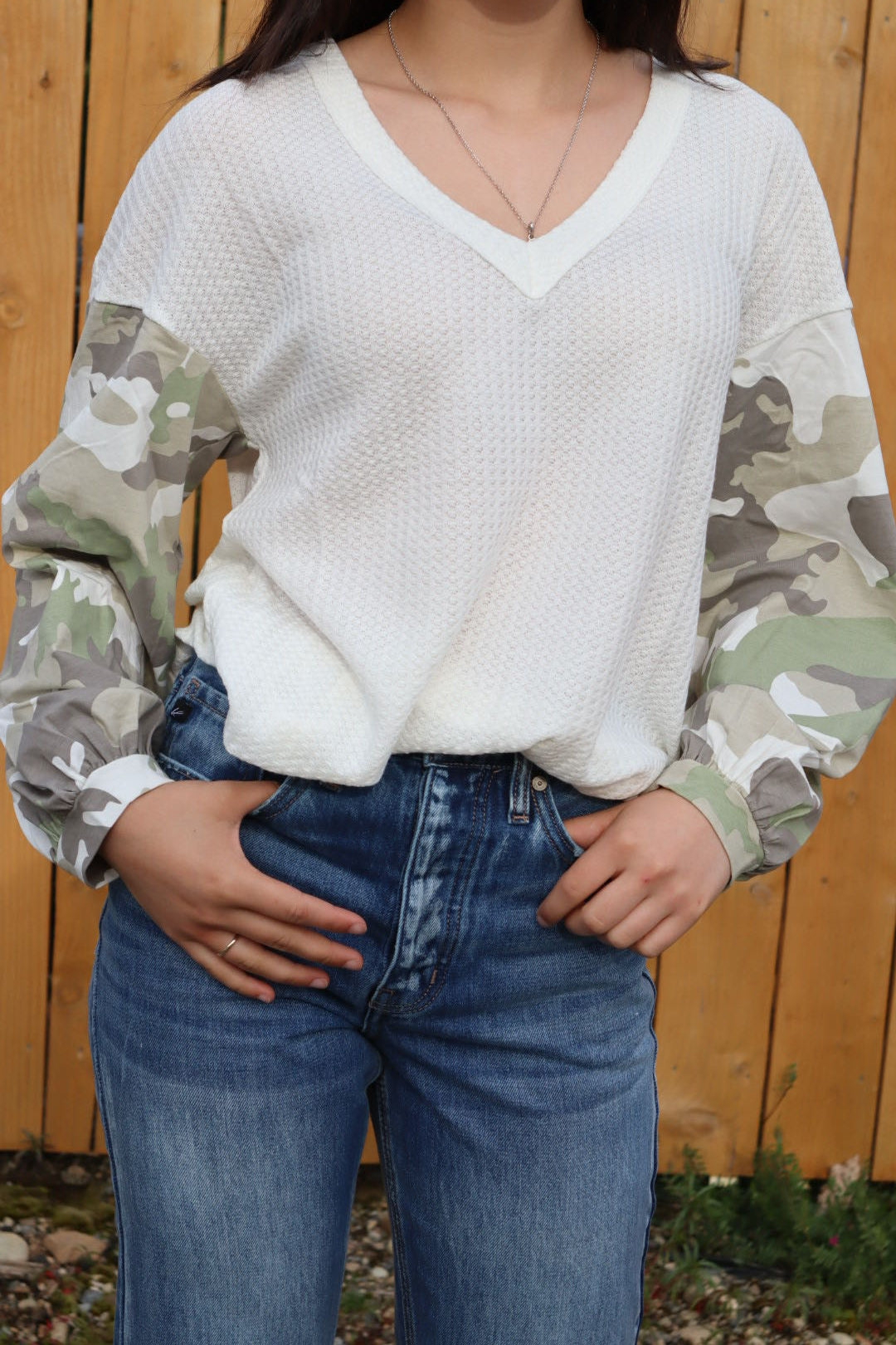 CAMO SWEATER