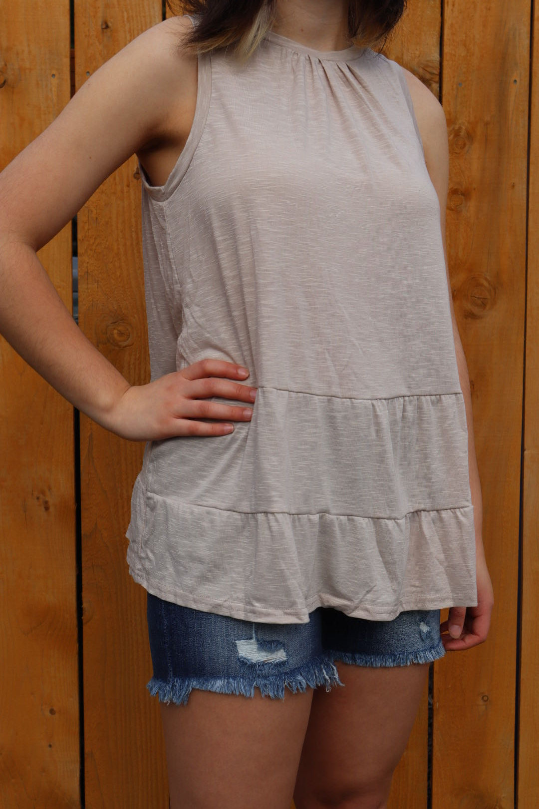 BEIGE RUFFLED TANK