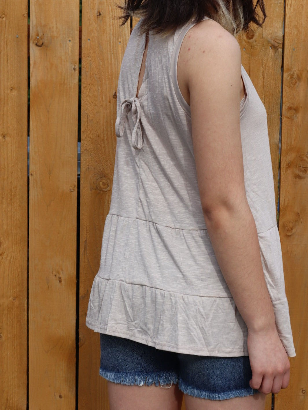 BEIGE RUFFLED TANK